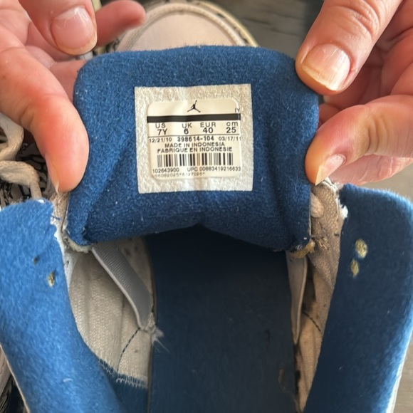 Air Jordan 3 (Retro) - Picture 5 of 7